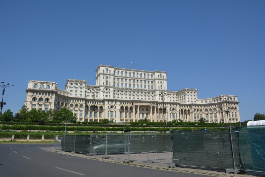 Bukarest (RO)