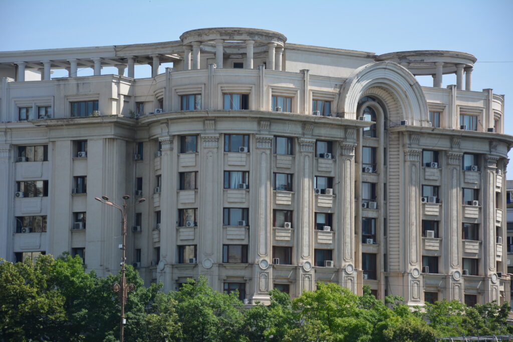 Bukarest (RO)