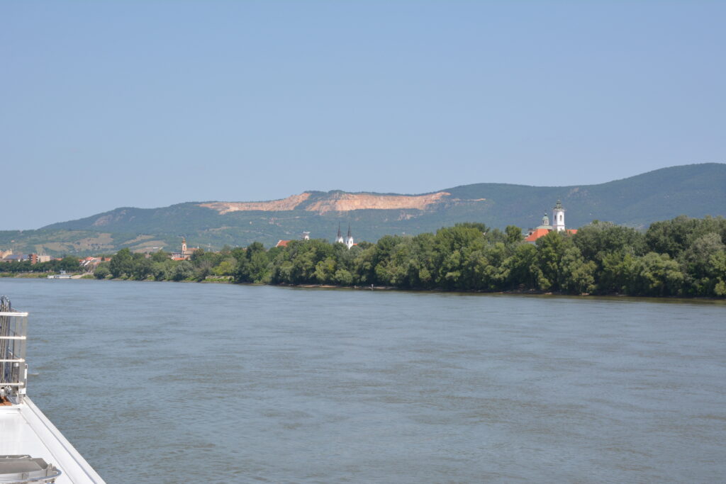 Donauknie