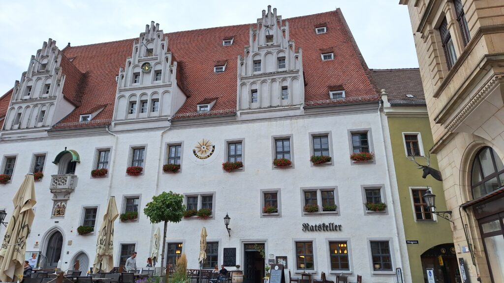 Meissen-Ratskeller mit Marktplatz