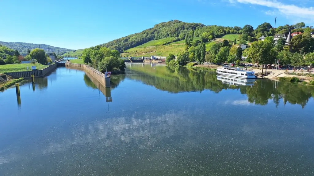 Schengen (L)