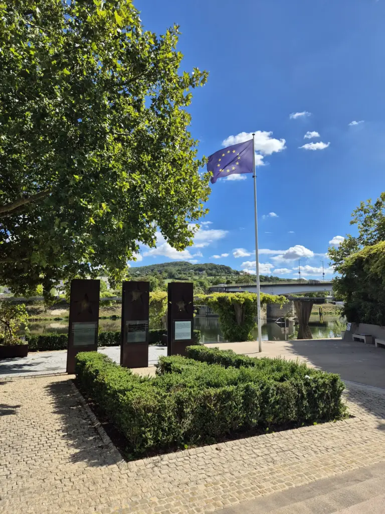 Schengen (L)
